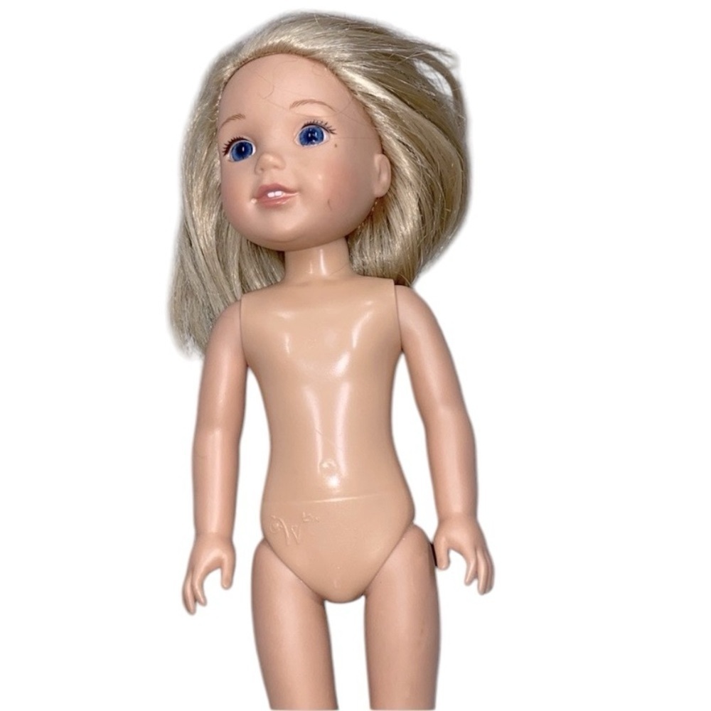 American girl wellie wishers Camille doll blonde hair blue eyes
